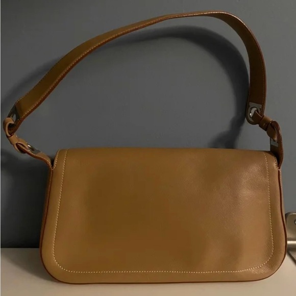 Salvatore Ferragamo Handbags - Salvatore Ferragamo Camel Brown Leather Shoulder Bag